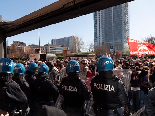 Askatasuna, confermate le condanne dei 18 militanti ma cade l'associazione a delinquere