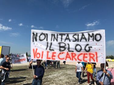 Rimini, i militanti del M5s 7
