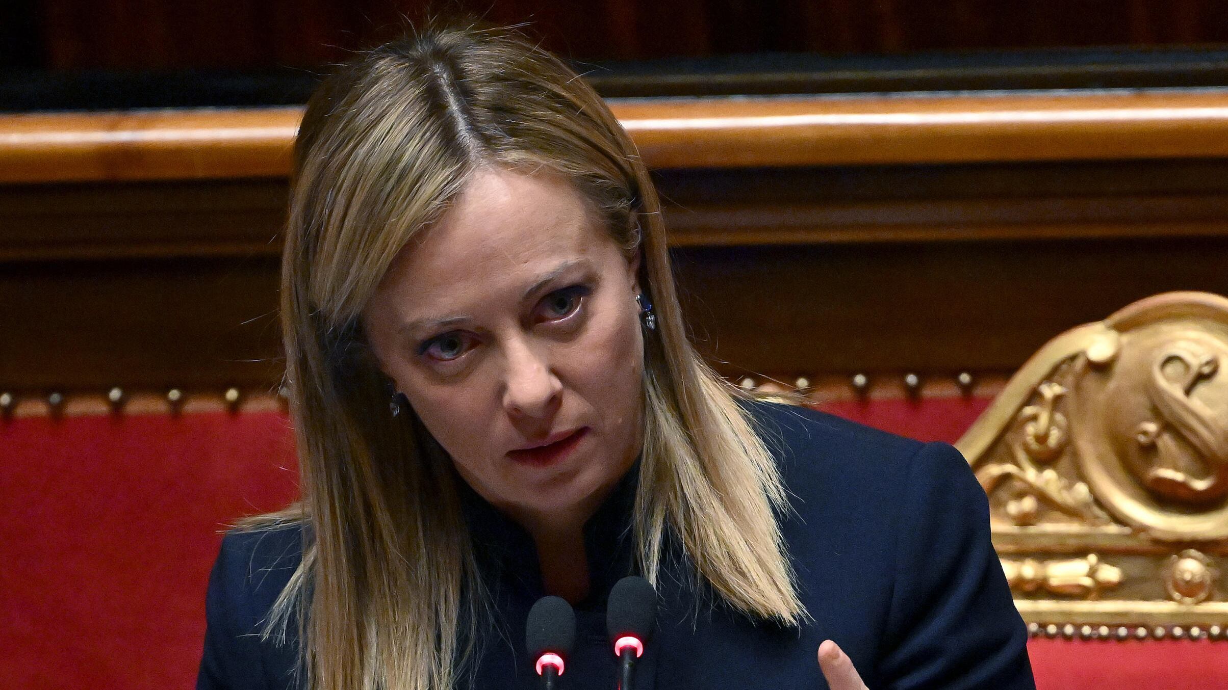 Manovra, voto di fiducia domani dalle 20.30. E Meloni gela i gufi