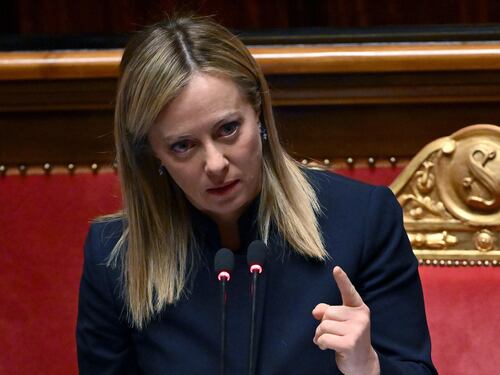 Manovra, voto di fiducia domani dalle 20.30. E Meloni gela i gufi