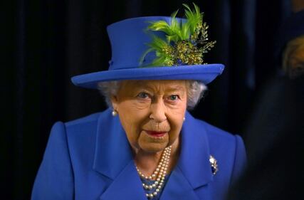 La regina Elisabette in visita alla Watergate House 9