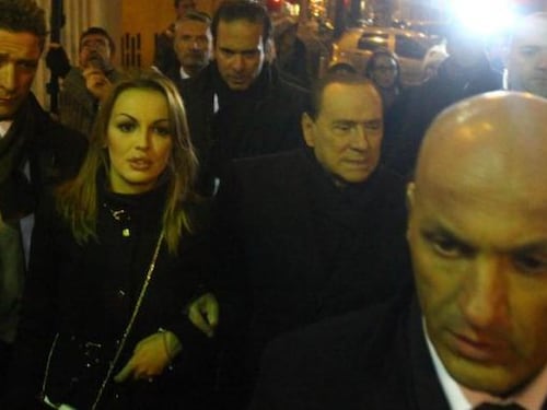 Pascale: "Nozze col Cav? Deve solo dire sì"