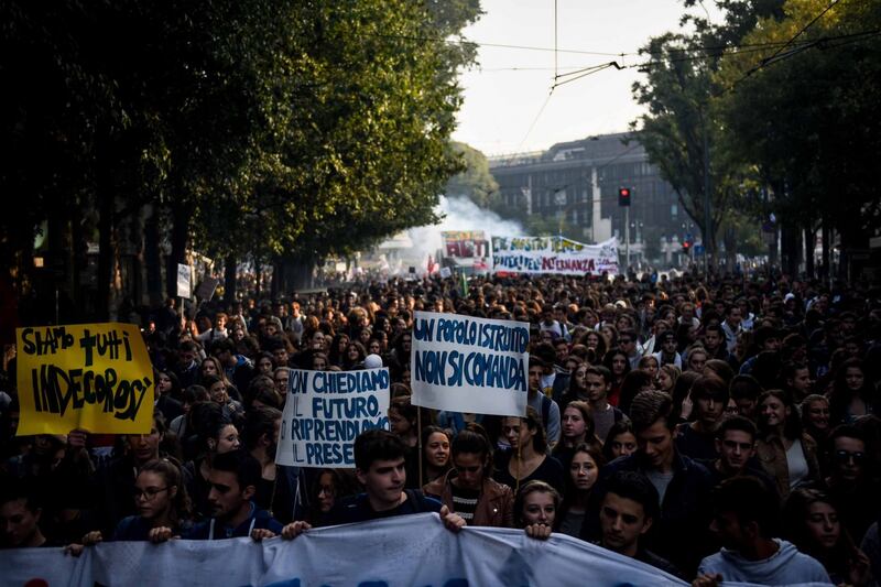 Corteo di studenti in protesta 9