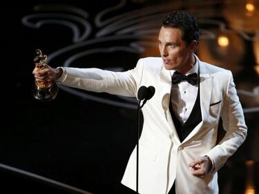Matthew McConaughey calvo e con la pancetta: irriconoscibile per "Gold" 14