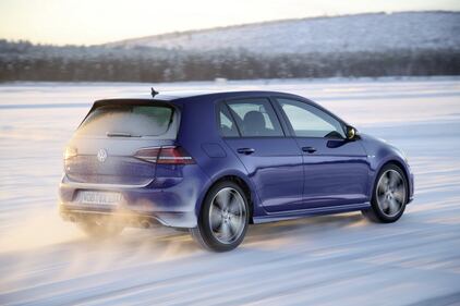 Volkswagen Golf R: elogio della rabbia 2