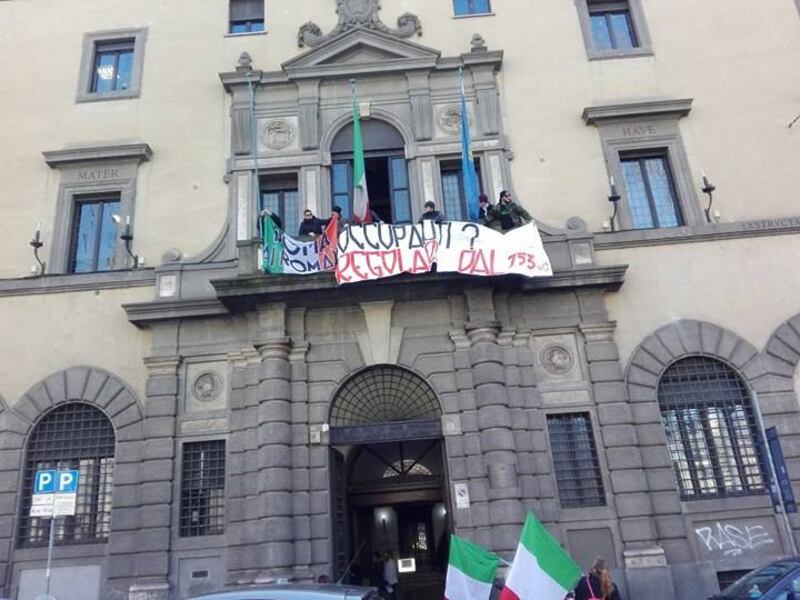 La protesta dell'estrema destra al fianco dei senza casa italiani 4