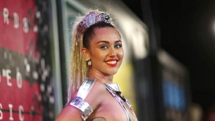 MTV VMA 2015: Miley Cyrus regina, Taylor Swift vince 4 statuette