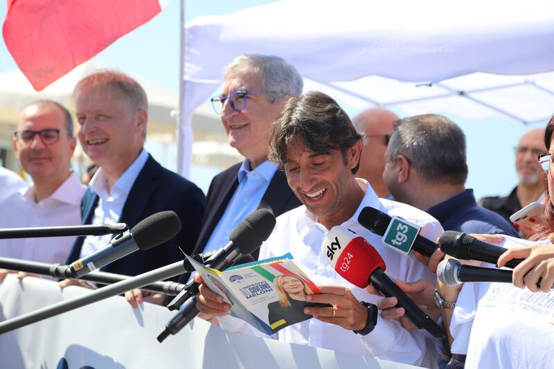10 pillole social e un pieghevole con i “cruciverba patrioti”: parte la campagna estiva di FdI 8