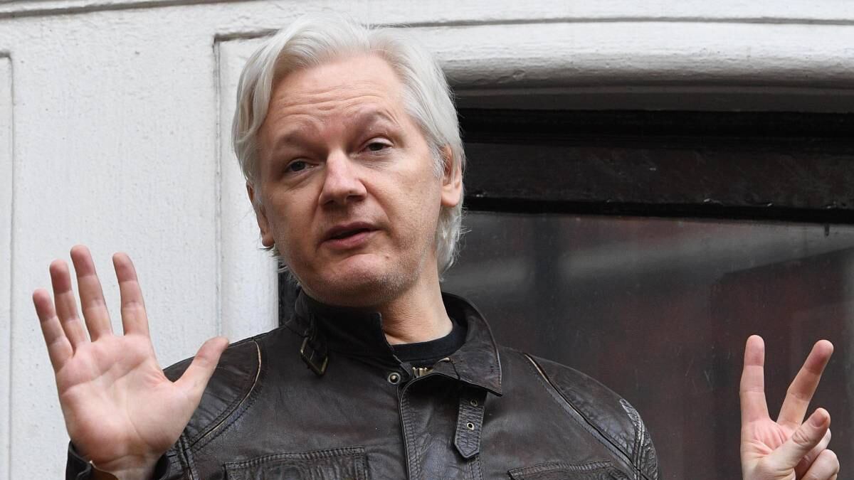 “Possibile accordo su Wikileaks”. Gli Stati Uniti potrebbero lasciare libero Assange