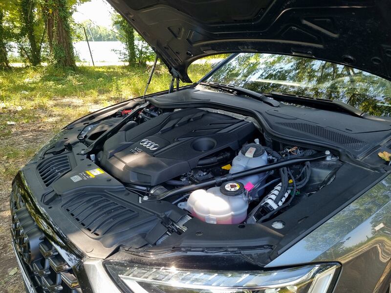Audi A8 60 TFSI e, guarda la gallery 16