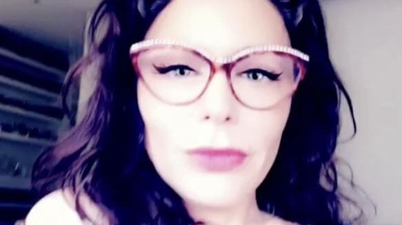 Naike Rivelli sulla famiglia Carrisi si lascia scappare solo un "no comment"