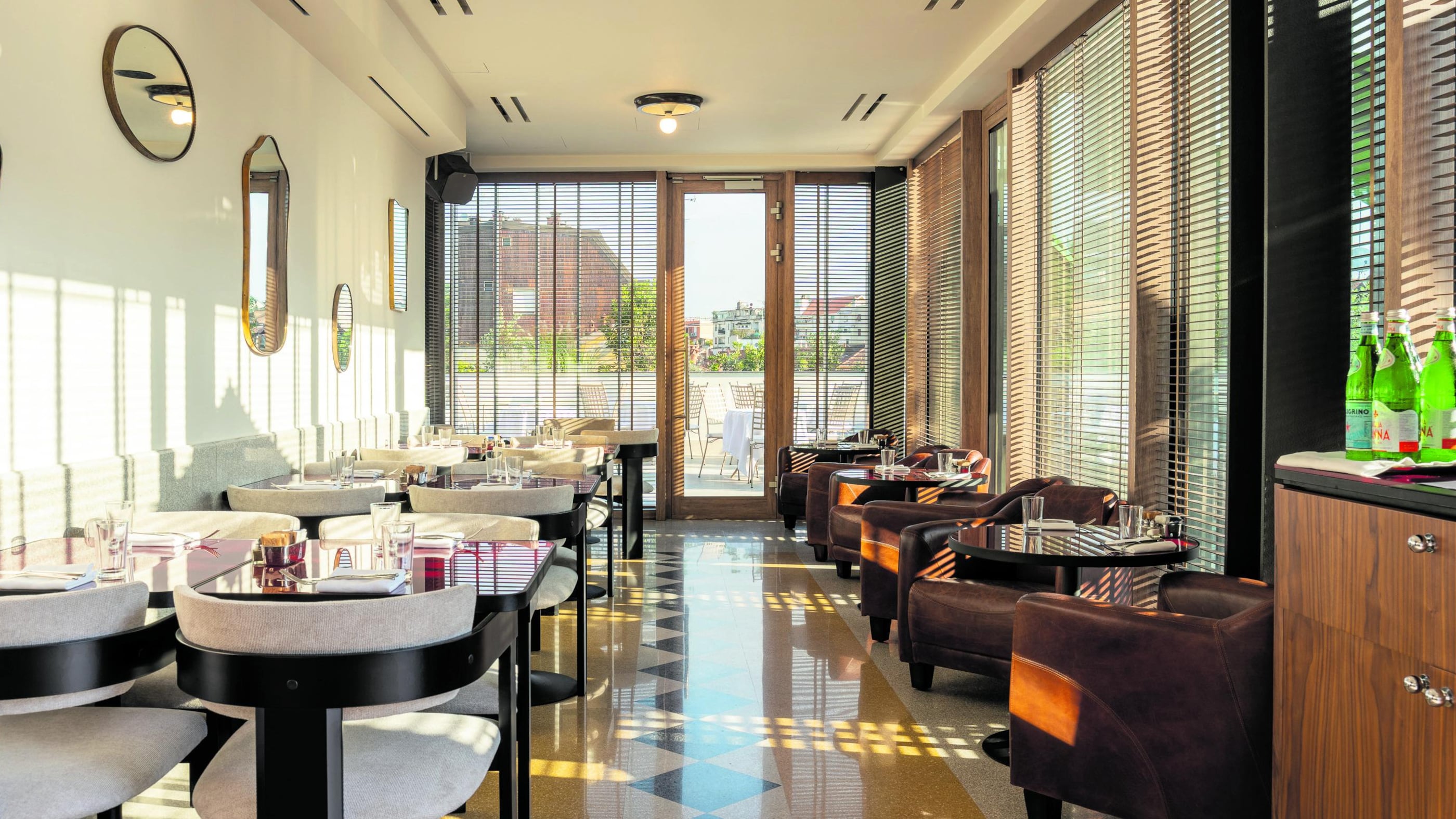 FIVE, il ristorante "fluido" in cima all'hotel Calimala
