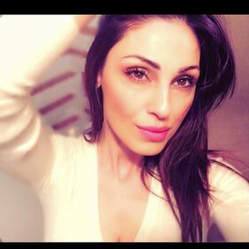 Anna Tatangelo, sexy sui social: foto 14