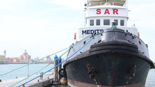 Le foto esclusive della Mare Jonio a Venezia  4