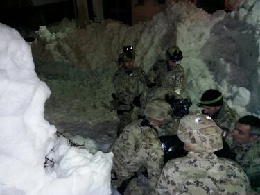 Gli alpini nei paesi isolati dalla neve 5