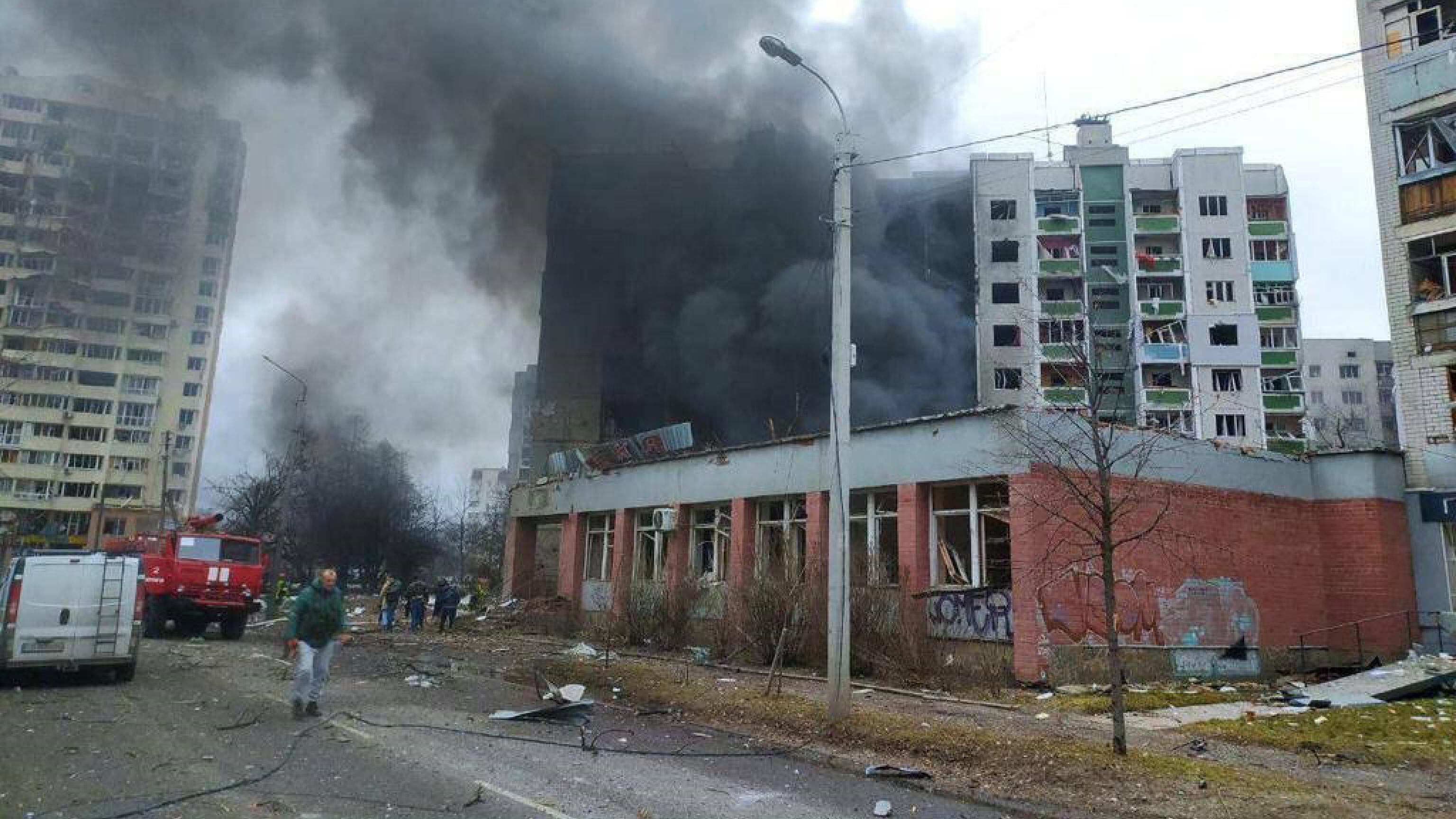 La flotta russa pronta a sbarcare a Odessa. Affondata nave estone. Si combatte davanti alle centrali nucleari