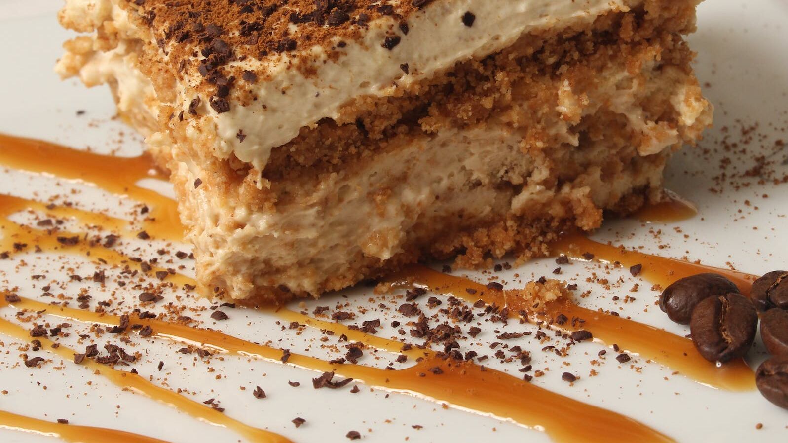 Ritirati tutti i lotti di tiramisù e mousse vegane: l’allerta del ministero