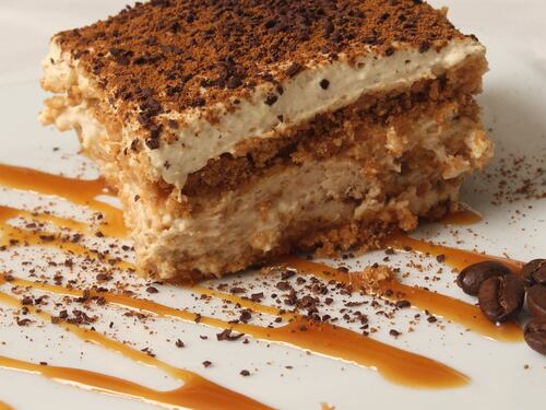 Ritirati tutti i lotti di tiramisù e mousse vegane: l’allerta del ministero