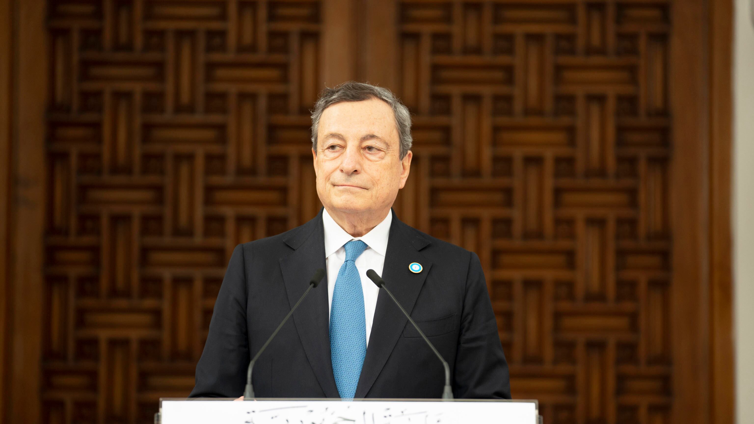 Draghi non arretra. "Nessuno di noi abbandona Kiev. Vogliamo evitare che diventi schiava"