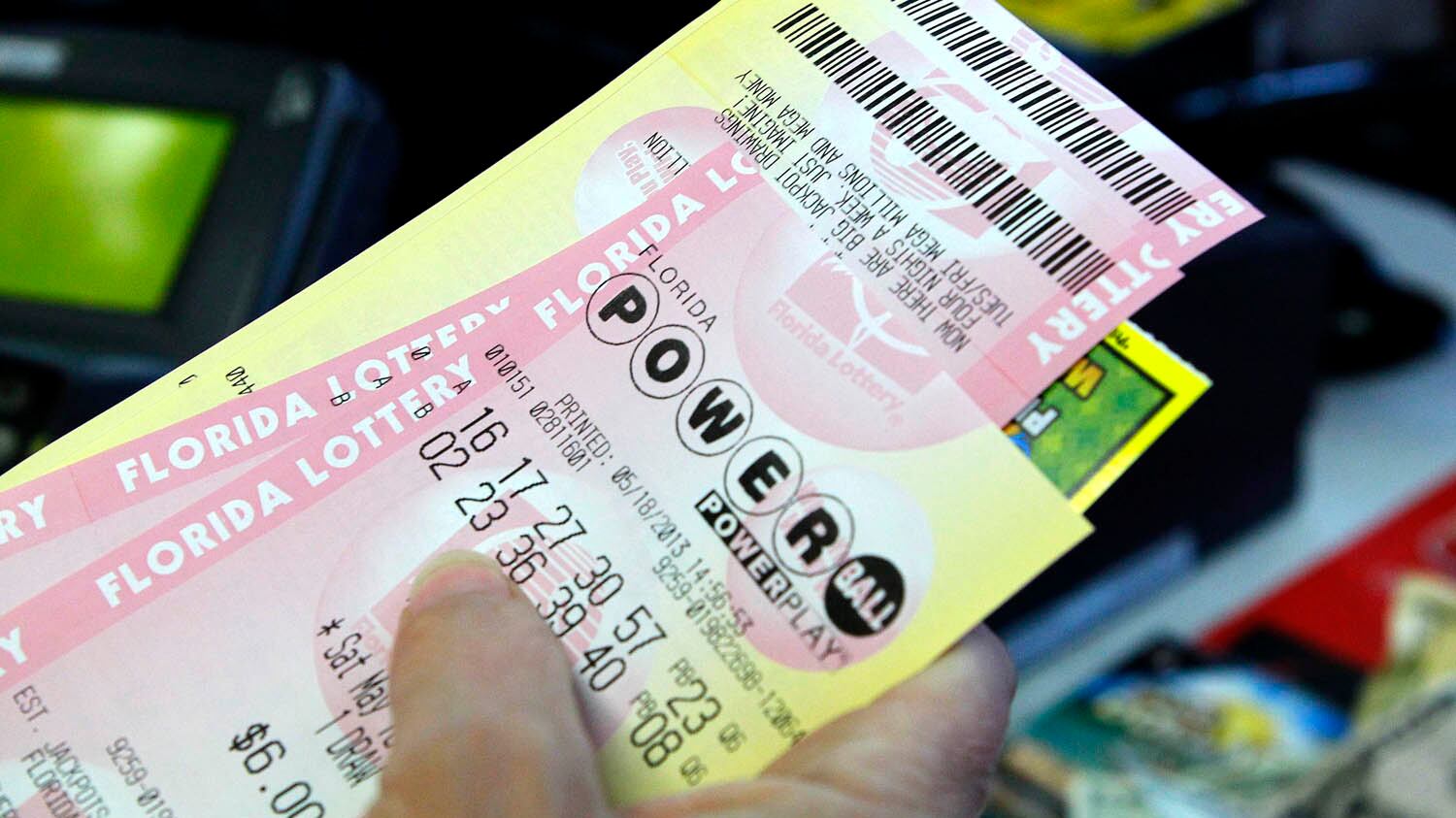 Il montepremi del Powerball negli Usa supera il record di 950 milioni di dollari