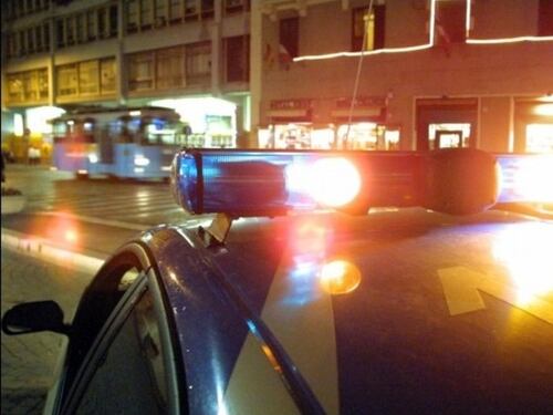 Milano, calci e morsi contro gli agenti, arrestato nigeriano