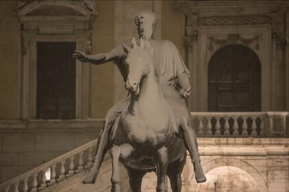 Dai Fori Imperiali al Colosseo: Roma imbiancata 7