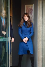 Kate Middleton, bella e glam in blu in Scozia 53