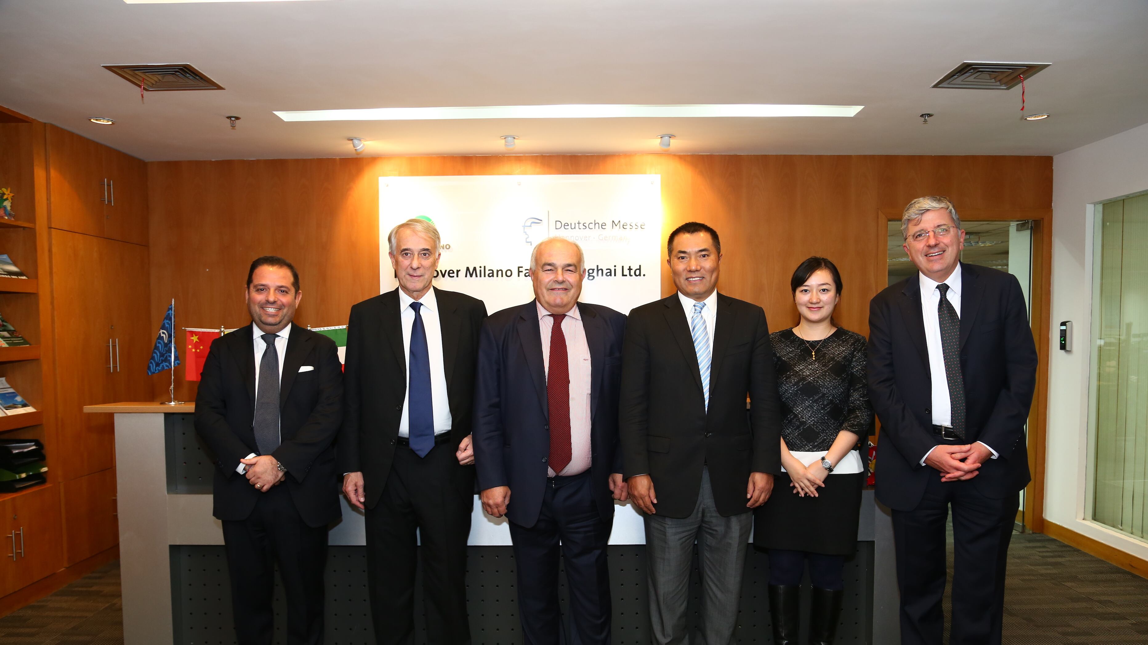 Sistema Milano, Pisapia visita la sede di Fiera Milano a Shanghai