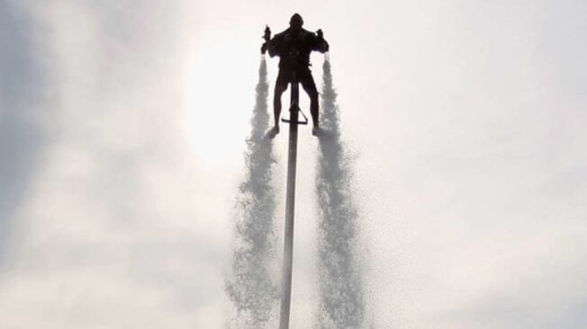 "C'è un uomo col jet pack". Lo strano "avvistamento" nei cieli di Los Angeles