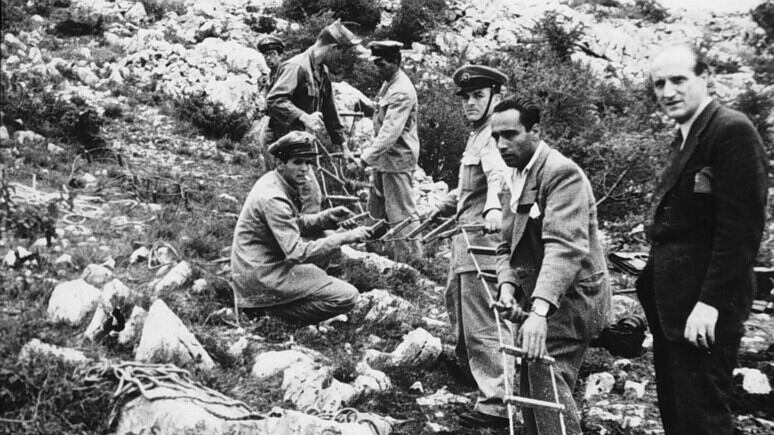 "Non c’è differenza fra Dachau e le foibe”