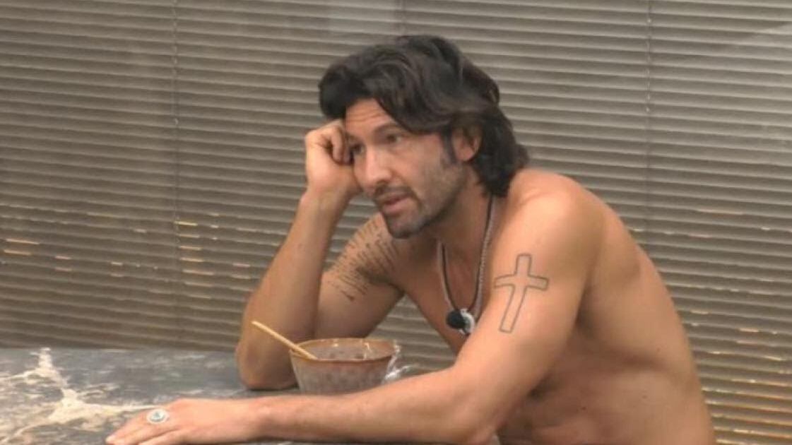 Grande Fratello: Enrico Silvestrin si sfoga sul malore al cuore di Walter Nudo