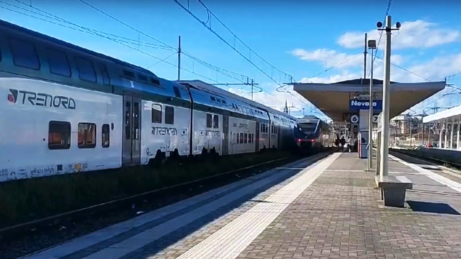 20enne stuprata da un nordafricano sul treno per Novara: "Ho provato a chiedere aiuto"
