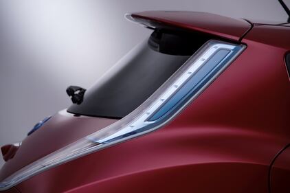 Nuova Nissan Leaf: elettrica a meno di 20.000 euro 10