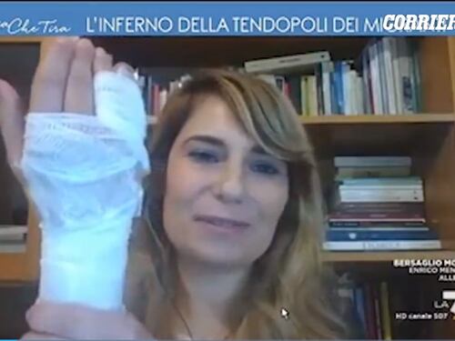 Giornalista di La7 aggredita nel centro di Rosarno: "Migrante mi ha inseguita con un martello"