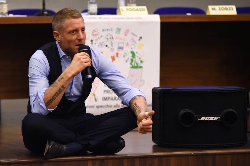 Lapo Elkann e la ragazza misteriosa 10