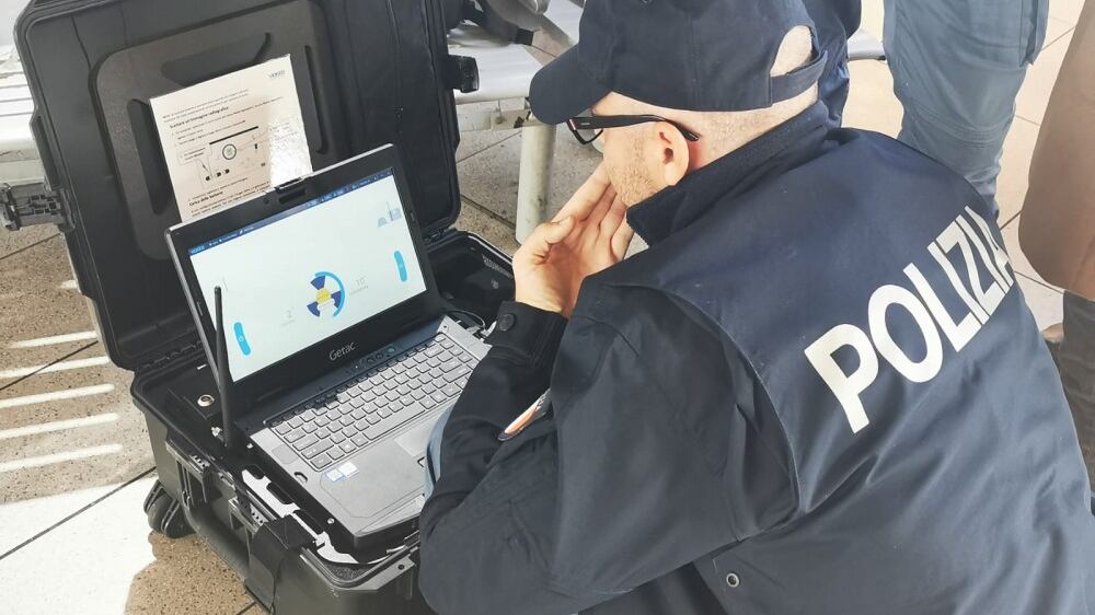 Pacco sospetto alla stazione di Napoli: scatta l'allarme bomba
