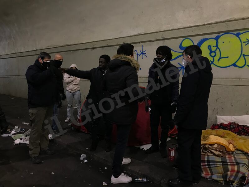 Sgomberato il tunnel in Centrale: degrado fuori controllo 10