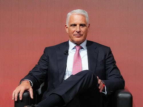 Unicredit si muove. Idea Banca Generali