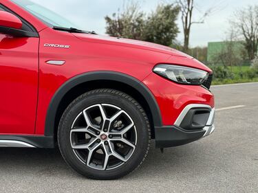 Fiat Tipo Hybrid Cross: guarda la gallery della berlina ibrida italiana 5