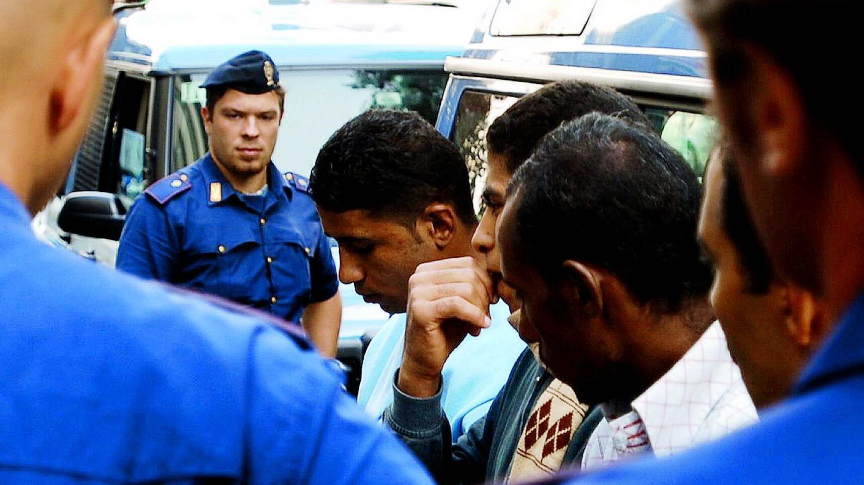 Immigrazione e malattie I poliziotti hanno paura