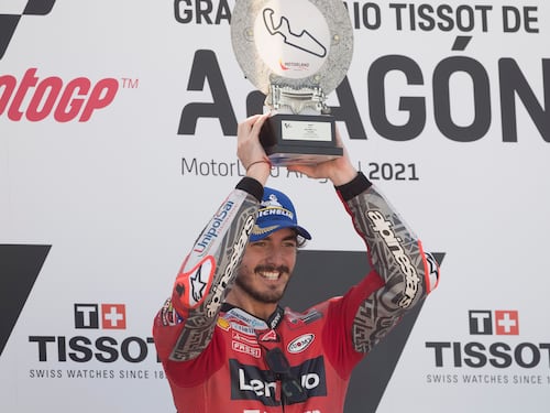 Bagnaia, la prima del superdiscepolo che ha studiato da Marquez e Rossi