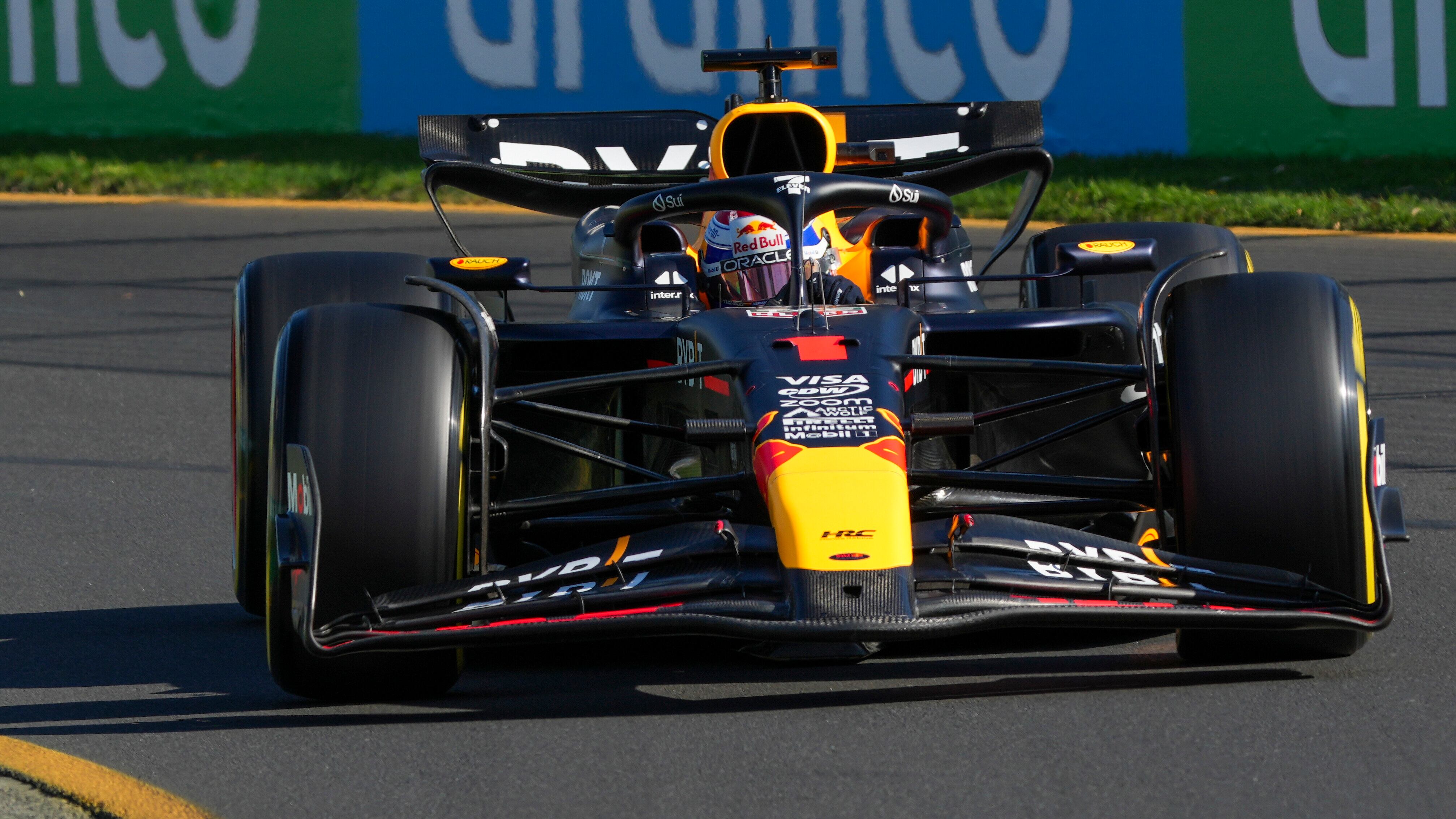 F1, GP Australia: pole position mostruosa di Verstappen, Sainz secondo