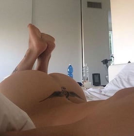 Naike Rivelli completamente nuda su Instagram 2