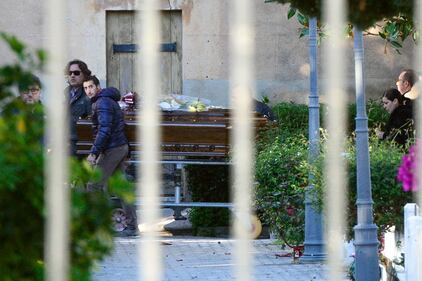 Riina sepolto al cimitero di Corleone 9