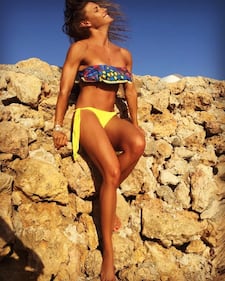 Martina Colombari, topless a Ibiza 1