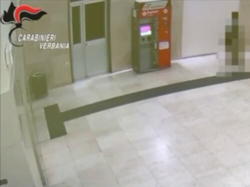 Stuprava una donna, arrestato senegalese