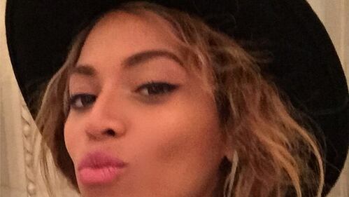 Beyoncé e Jay-Z in visita privata al Louvre. Tra un selfie e l'altro 3