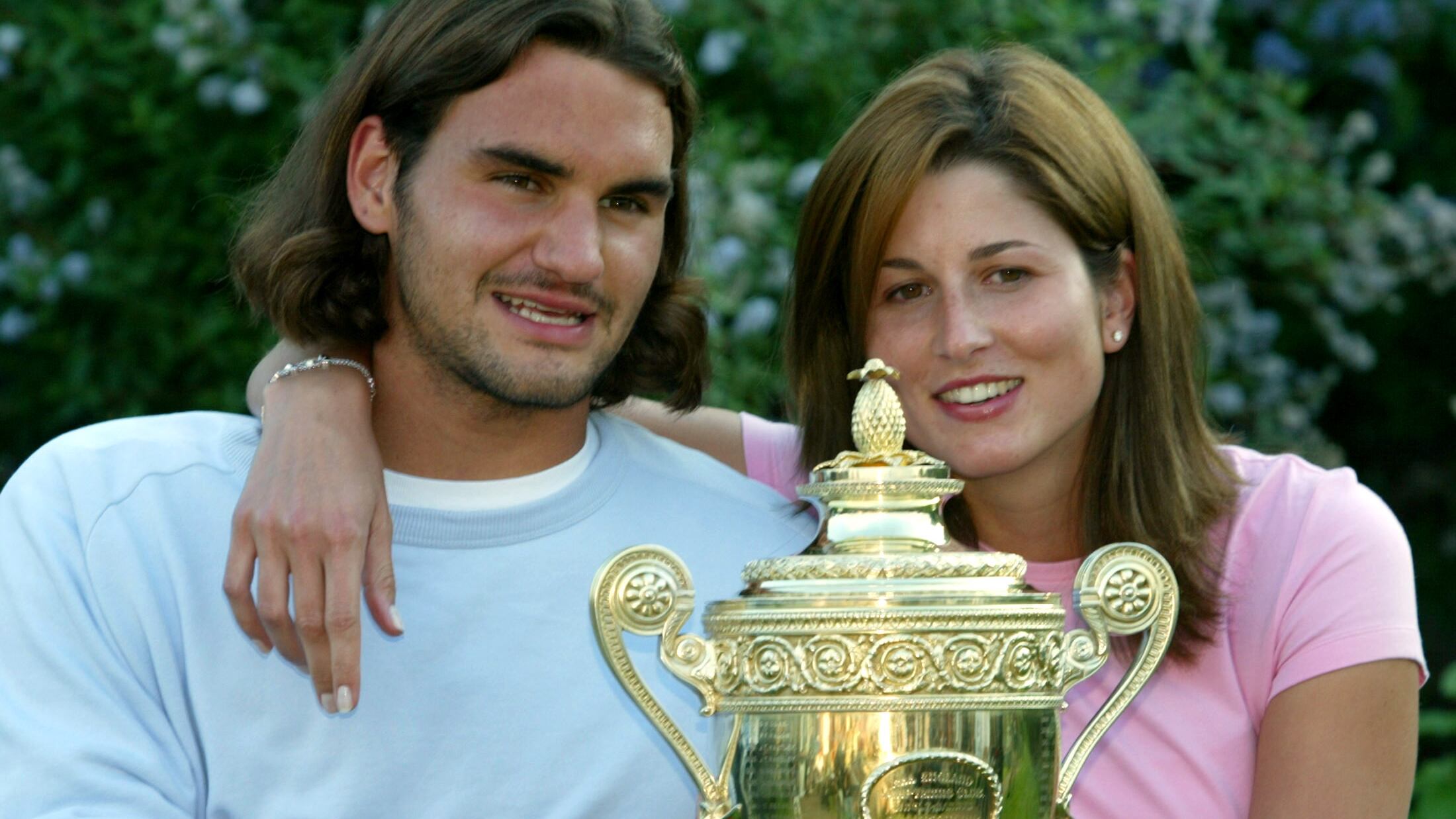 La vera regina del tennis non gioca: è Mirka Re Federer: «Se lo dice lei, io smetto...»