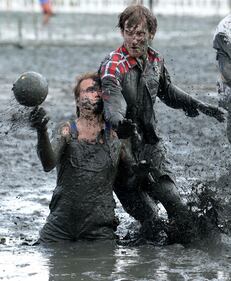 Arrivano le Mudflat Olympics, le Olimpiadi del fango 13