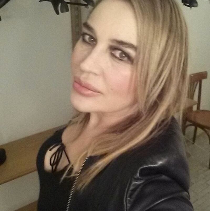Lory Del Santo sexy e creativa 16